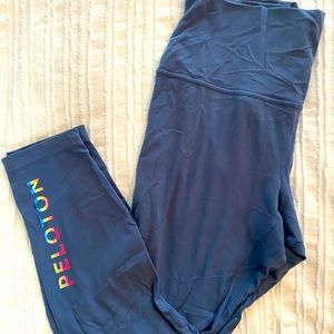 Peloton Lululemon Align 7/8 leggings